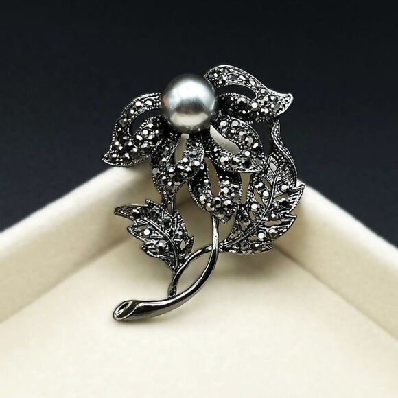 Gunmetal Black with Dark Gray Crystal and Silver Pearl Flower Pin Back Brooch - Picture 3 of 10